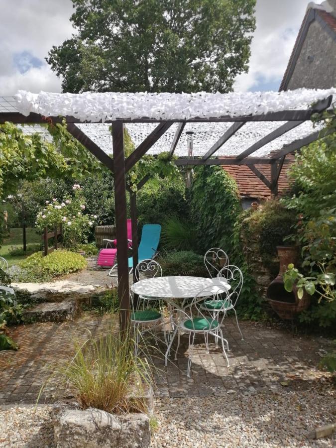 Au Jardin De La Marquetterie Vila Cigogne Exterior foto